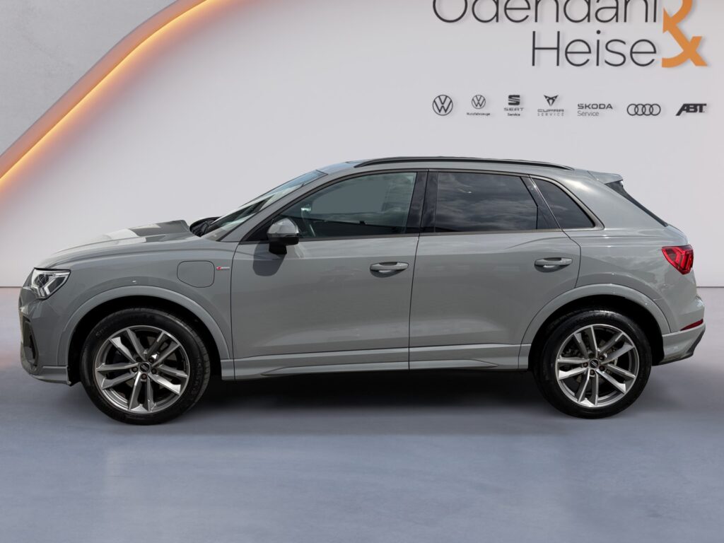 Audi Q3 Exposé-Bild 2