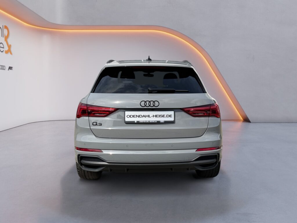 Audi Q3 Exposé-Bild 4