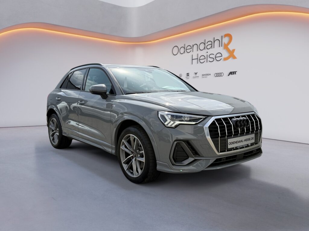 Audi Q3 Exposé-Bild 7