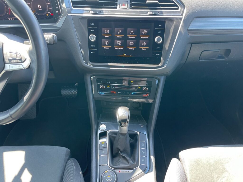 VW Tiguan Allspace Exposé-Bild 11