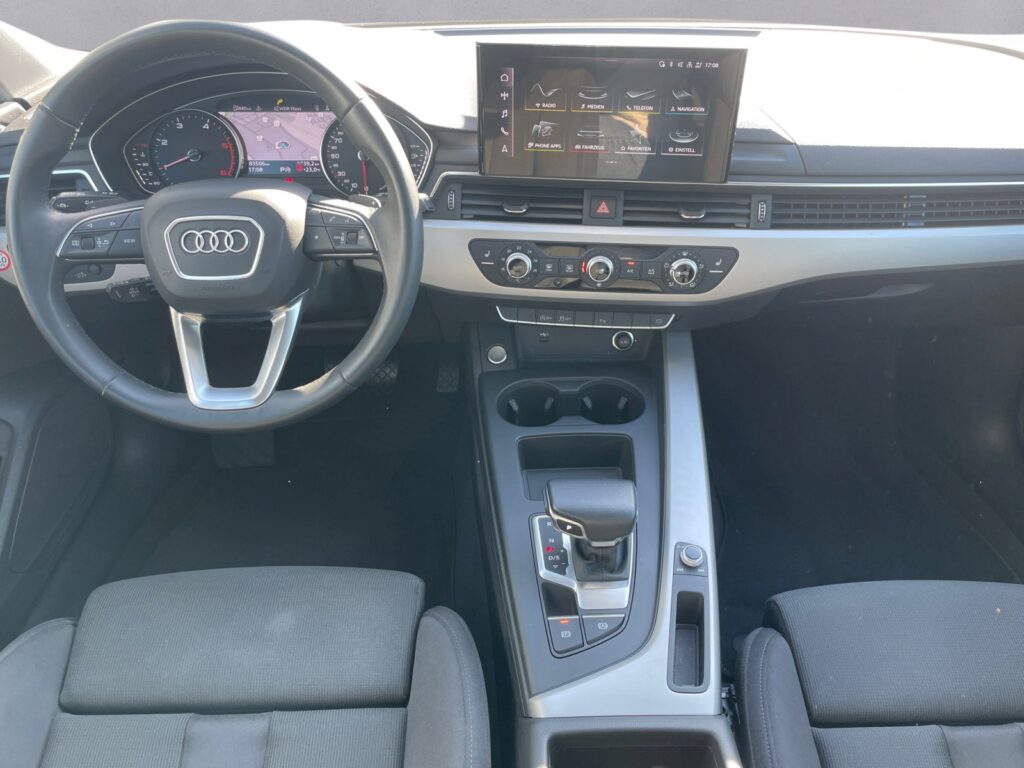 Audi A4 Exposé-Bild 10