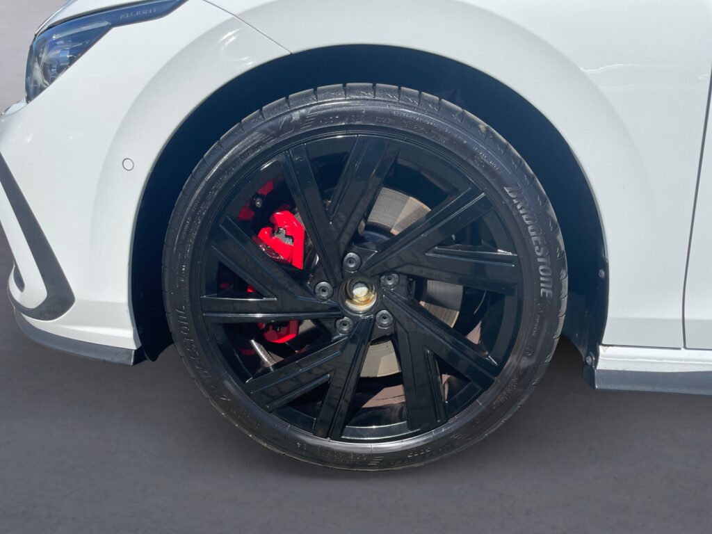 VW Golf Exposé-Bild 14