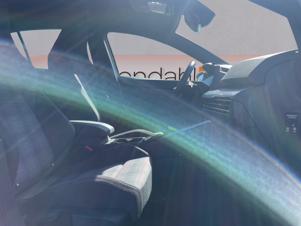 VW Golf Exposé-Bild 15