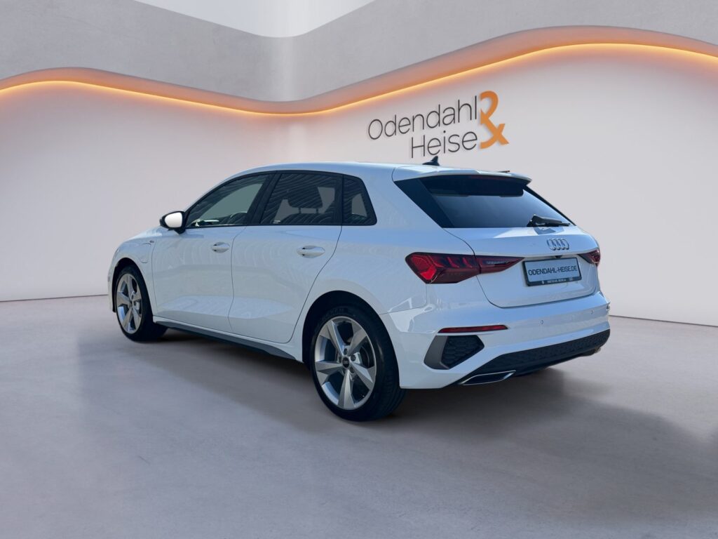 Audi A3 Exposé-Bild 3