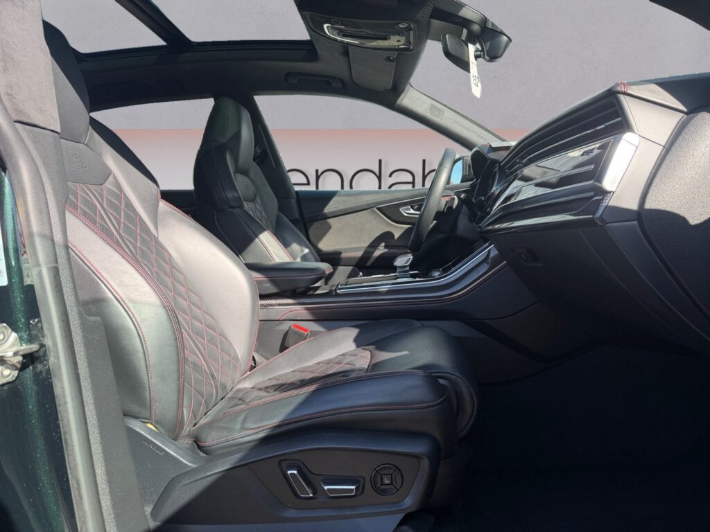 Audi Q8 Exposé-Bild 15