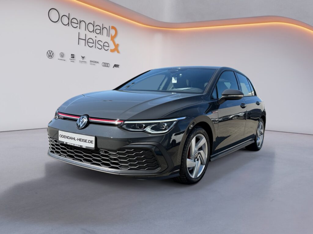VW Golf Exposé-Bild 1
