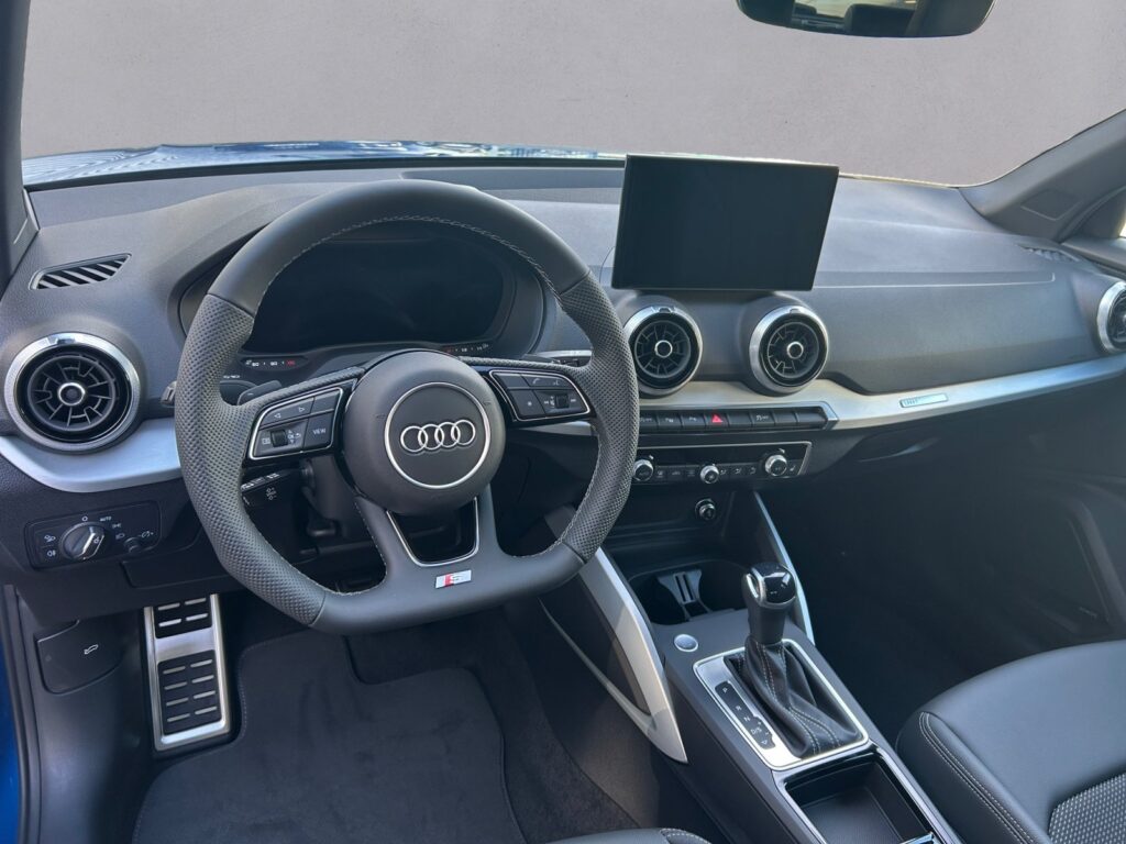 Audi Q2 Exposé-Bild 10