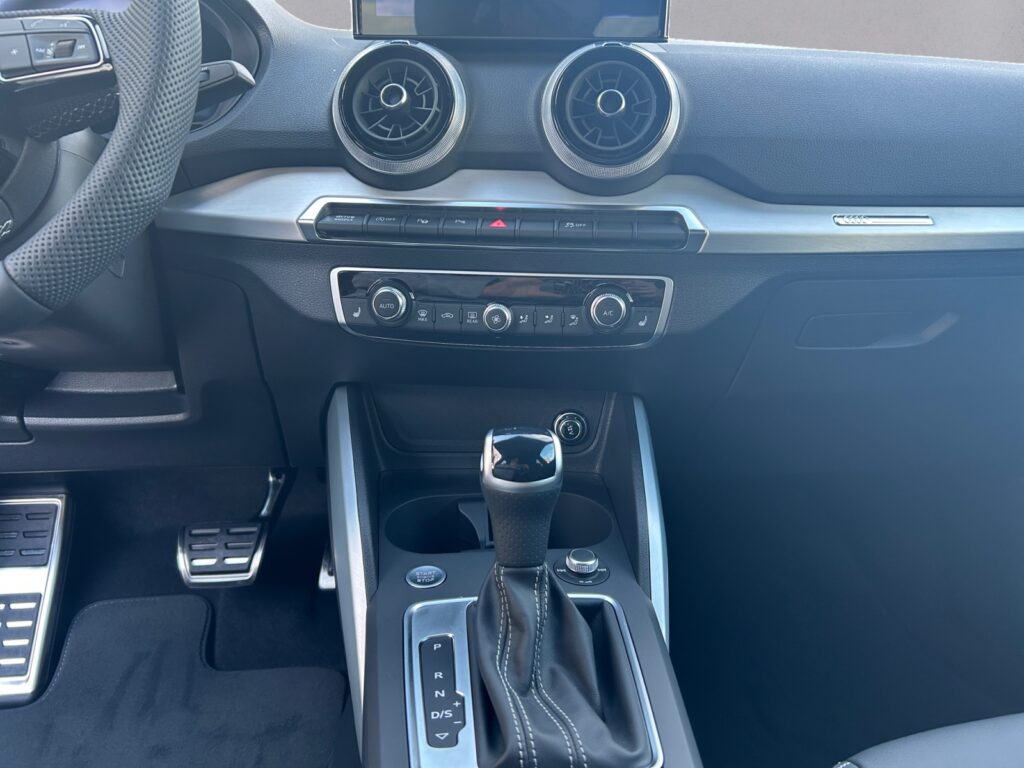 Audi Q2 Exposé-Bild 11
