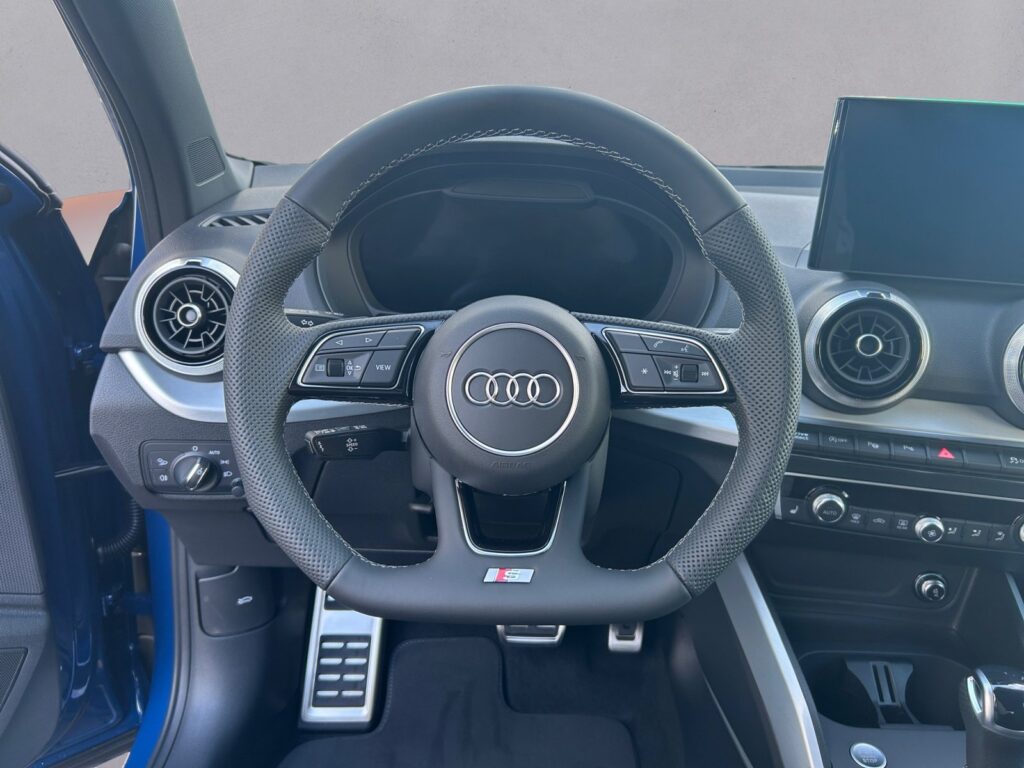 Audi Q2 Exposé-Bild 12
