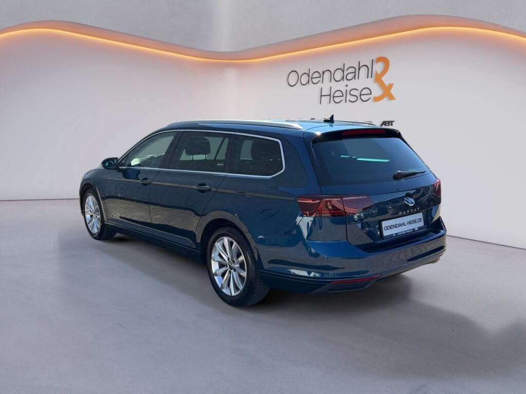 VW Passat Variant Exposé-Bild 3