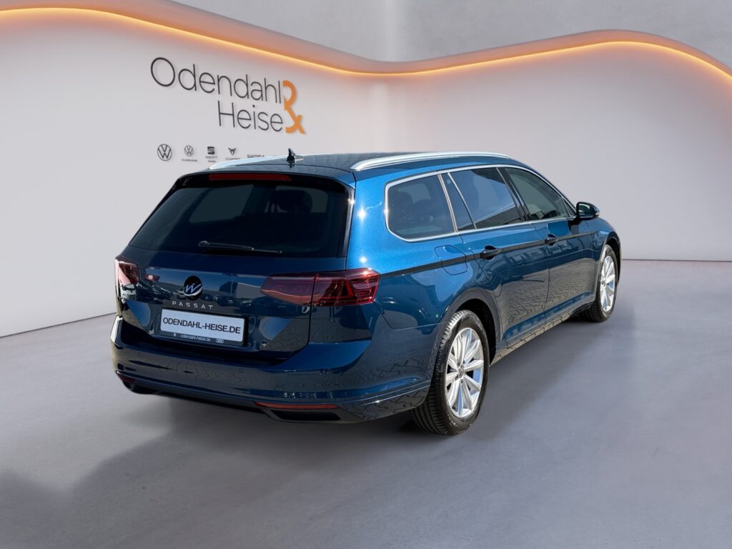 VW Passat Variant Exposé-Bild 5