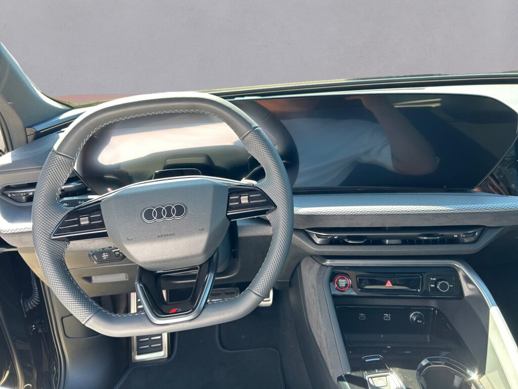 Audi SQ5 Exposé-Bild 10