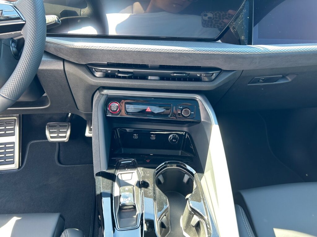 Audi SQ5 Exposé-Bild 11