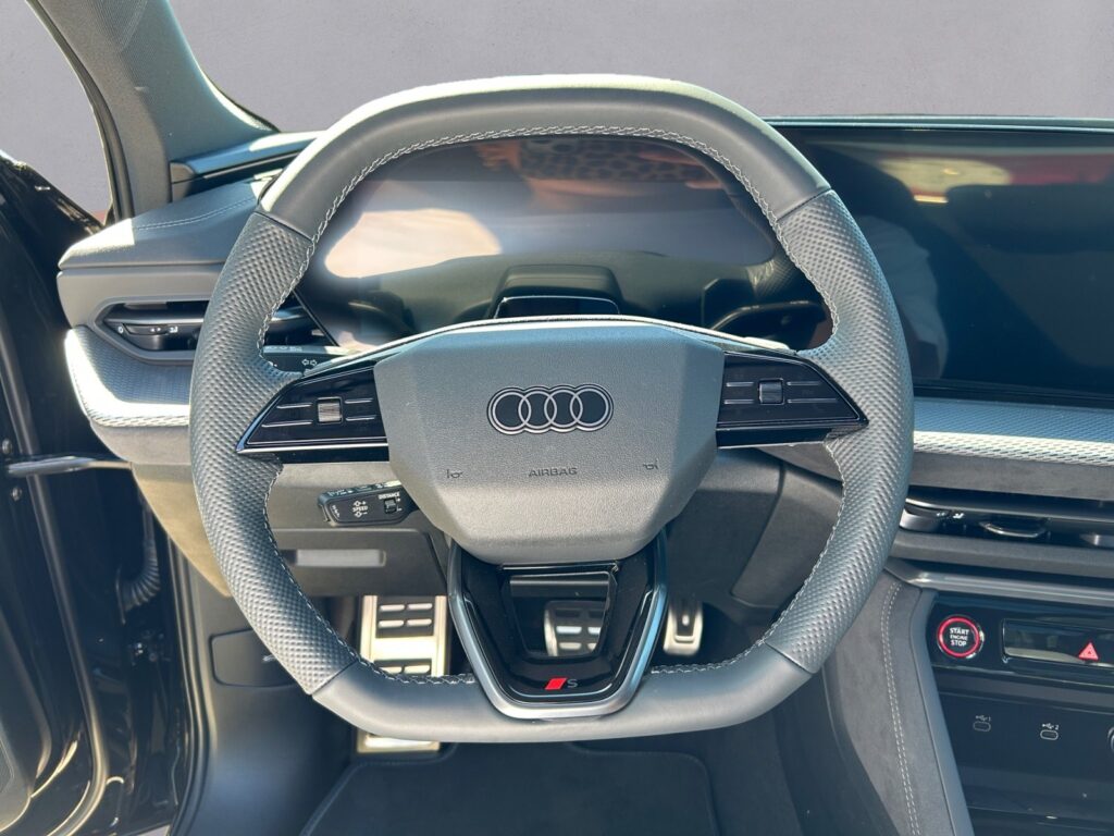 Audi SQ5 Exposé-Bild 12