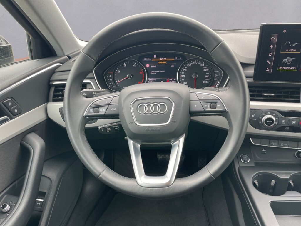 Audi A4 Exposé-Bild 12