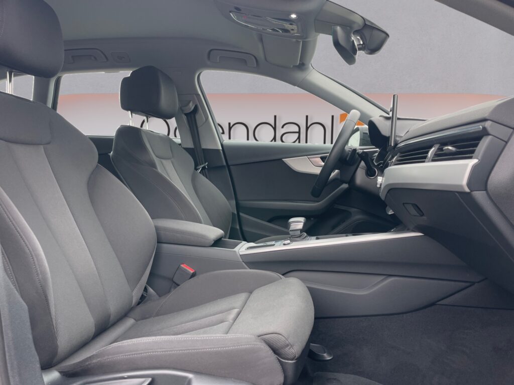 Audi A4 Exposé-Bild 15