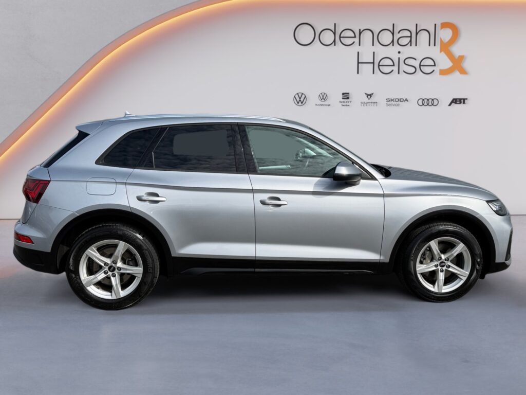 Audi Q5 Exposé-Bild 6