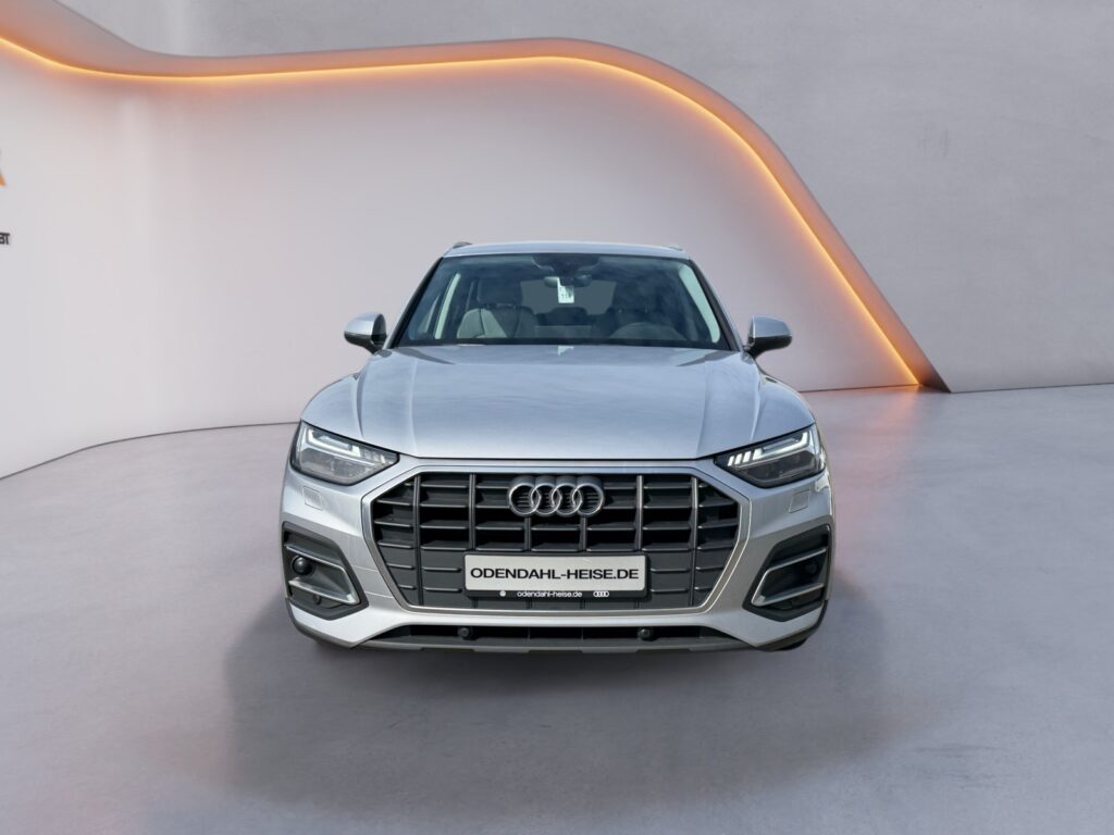 Audi Q5 Exposé-Bild 8