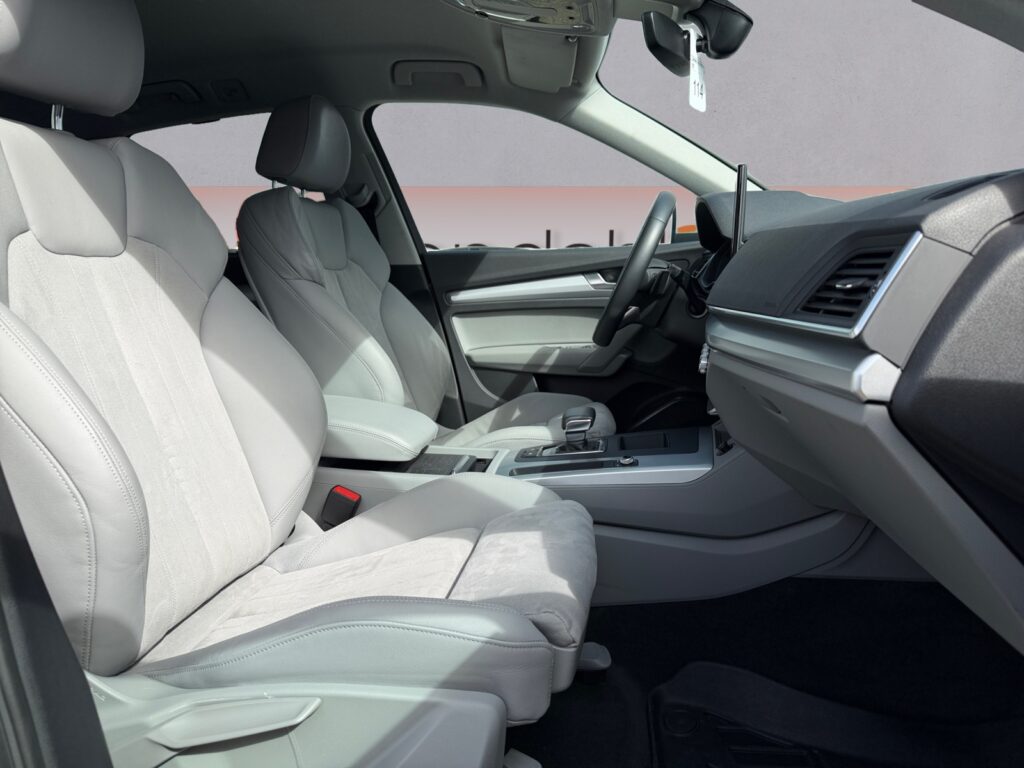 Audi Q5 Exposé-Bild 15