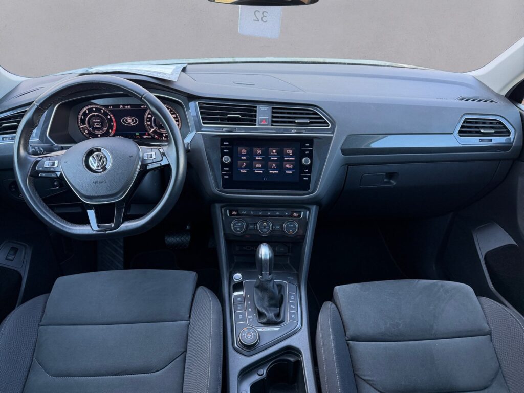VW Tiguan Allspace Exposé-Bild 10
