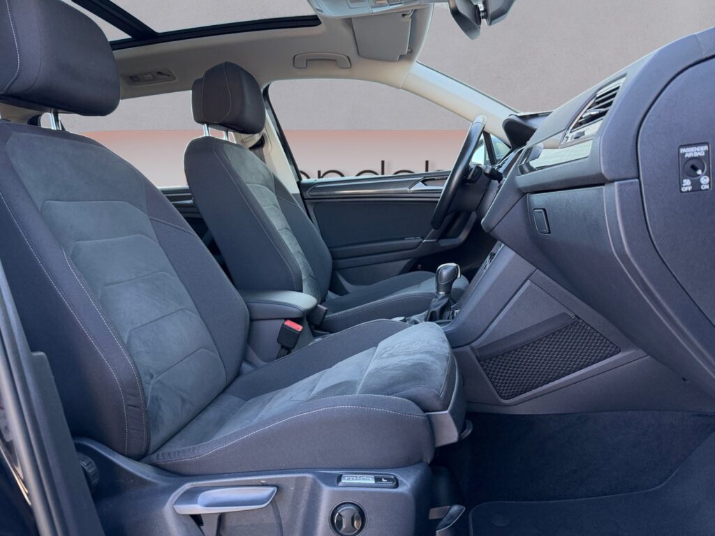 VW Tiguan Allspace Exposé-Bild 15