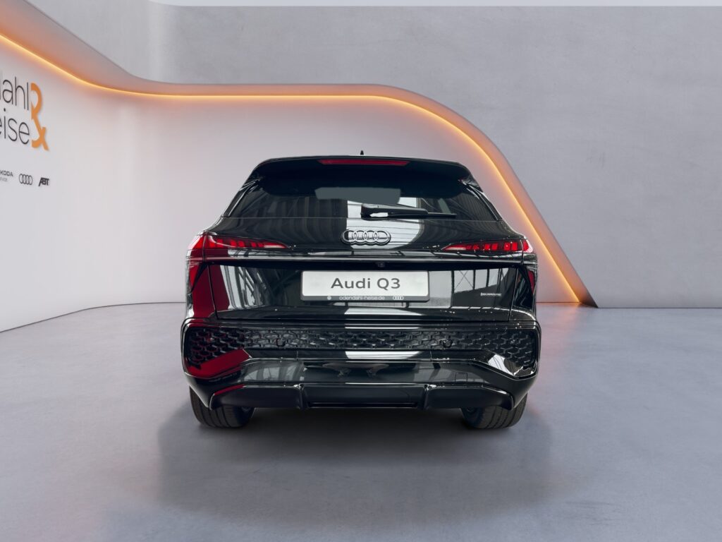 Audi Q3 Exposé-Bild 3