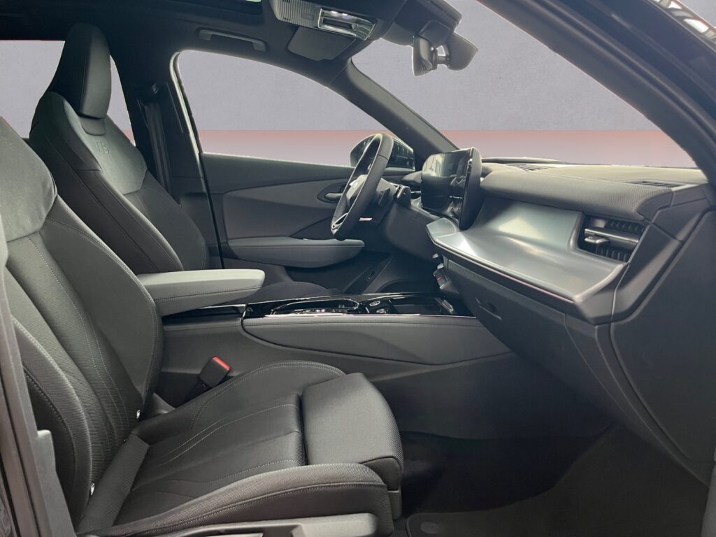 Audi Q3 Exposé-Bild 14